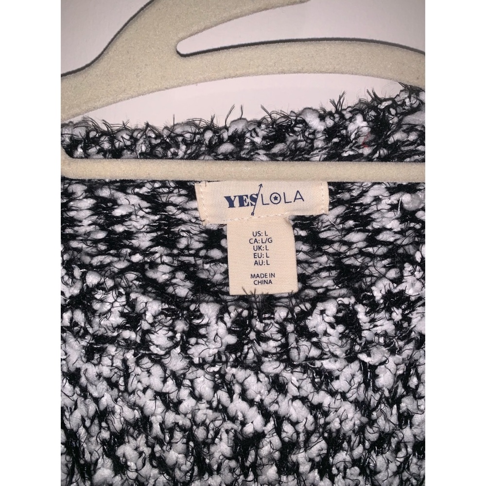 Sweater - Picture 2 of 3